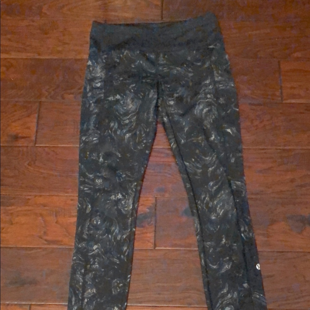 Lululemon leggings!
